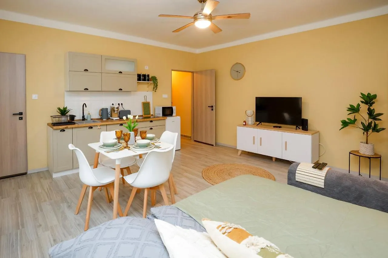 Parti Setany Apartman Eger 0*,  Magyarország